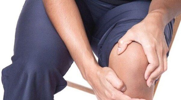 Гонартроза придружена со болка во коленото зглоб