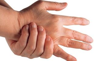 методи за лекување на болка во зглобовите на прстите